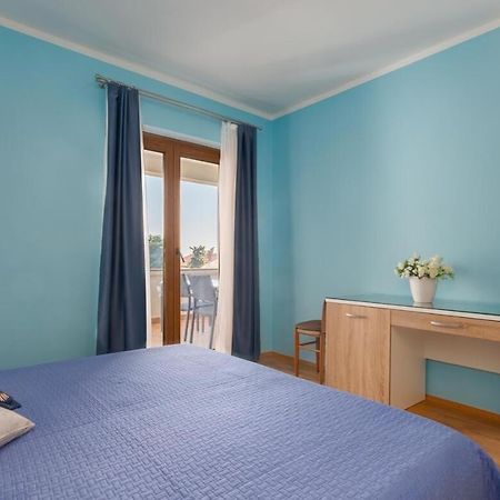 Spacious New App For 5 Persons, Close Beach&City Porec Bagian luar foto