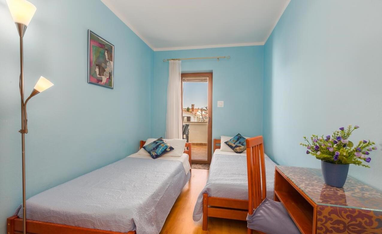 Spacious New App For 5 Persons, Close Beach&City Porec Bagian luar foto